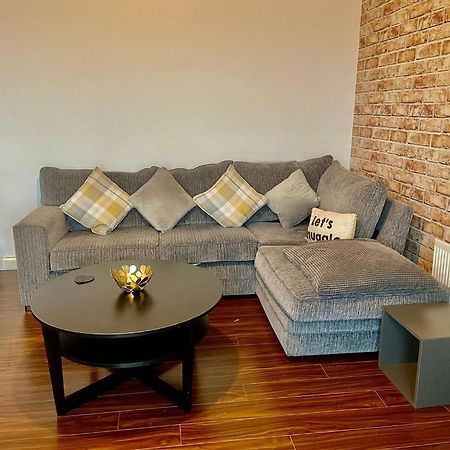 2 Bedroom City-Centre Apartment With Free Parking Belfast Exterior photo